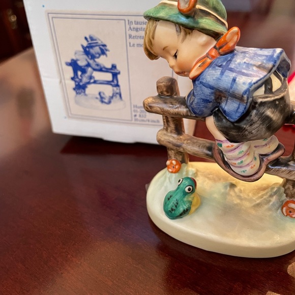 Vintage, Goebel M.J.Hummel, “Retreat to Safety”, 4inch, 201/2/0, #832, TMK 6 - Picture 2 of 10